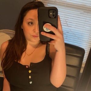 Meet your Posher, Caitlyn